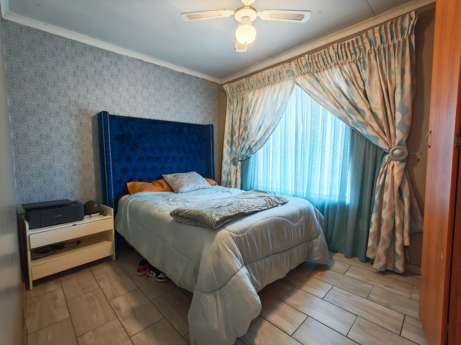 3 Bedroom Property for Sale in Waterval East North West